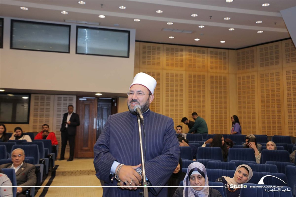جانب من الندوة