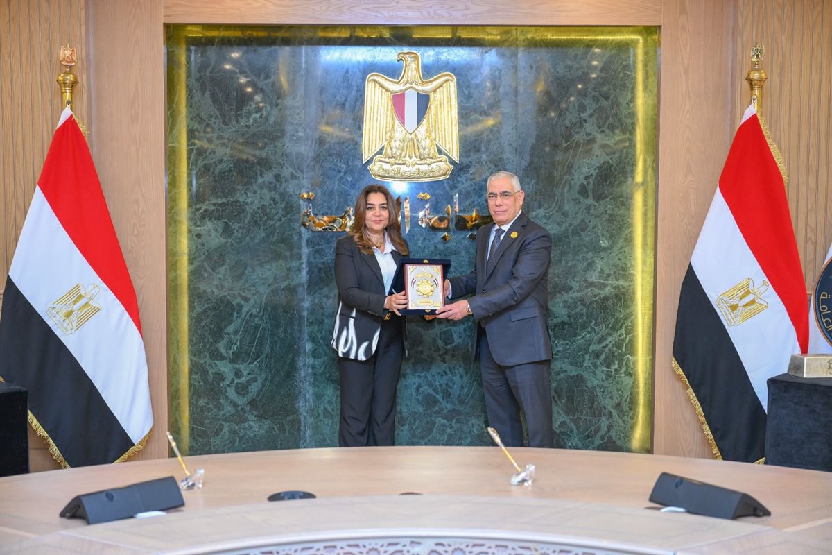 النيابة العامة تُرسخ البعد الاقتصادي لرسالتها القضائية وتُسلم سبائك فضية&nbsp;