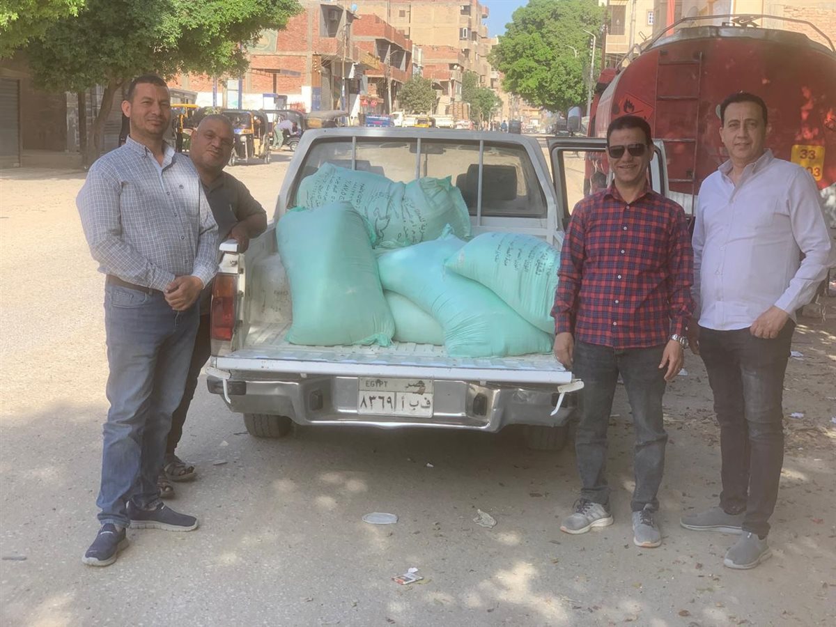 ضبط نصف طن دقيق مخصص للمخابز محظور بيعه قبل بيعه بالسوق السوداء بالفيوم