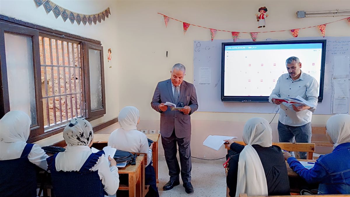 جولة ميدانية لمدير تعليم الفيوم لمتابعة انضباط العملية التعليمية بمدارس فيديمين بسنورس