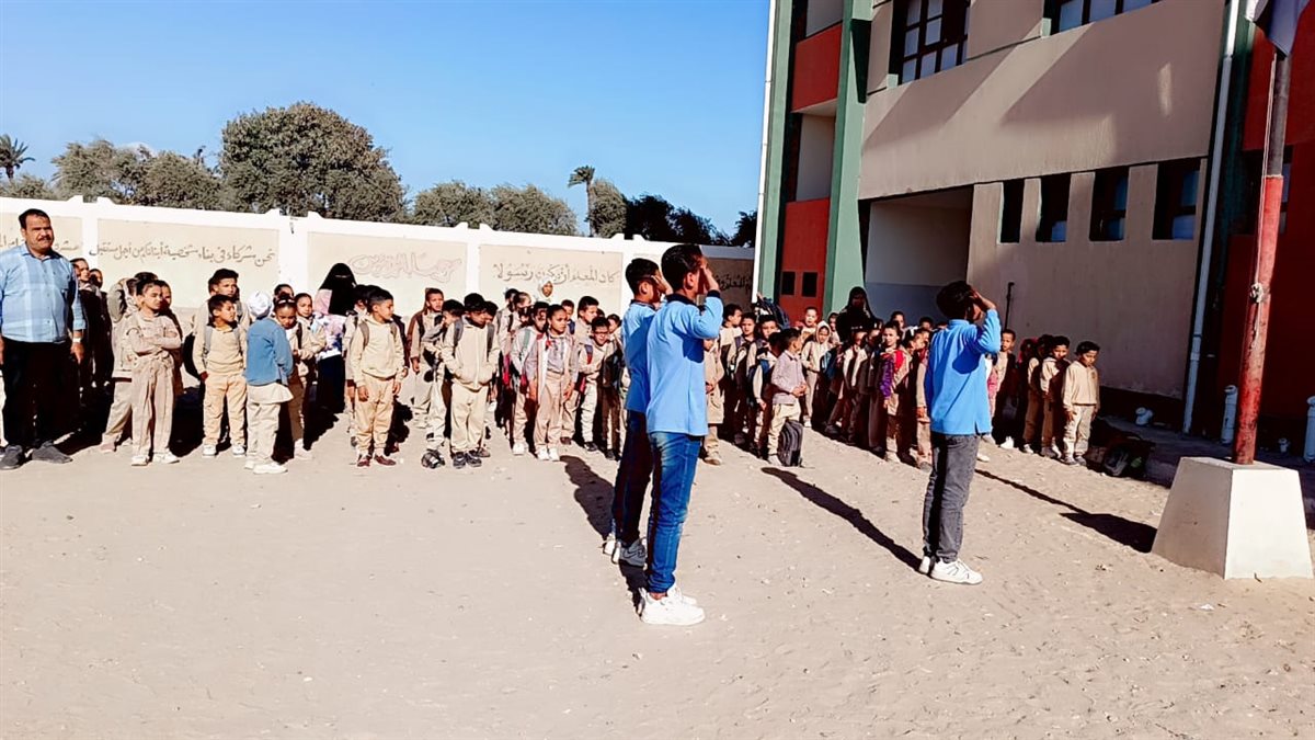 كريم طالبات مدرسة العزب الإعدادية المشتركة الفائزات بحفظ القرأن