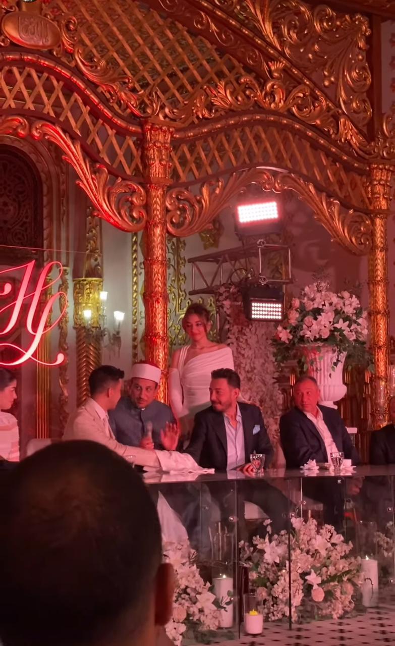 عقد قران ليلى أحمد زاهر وهشام جمال