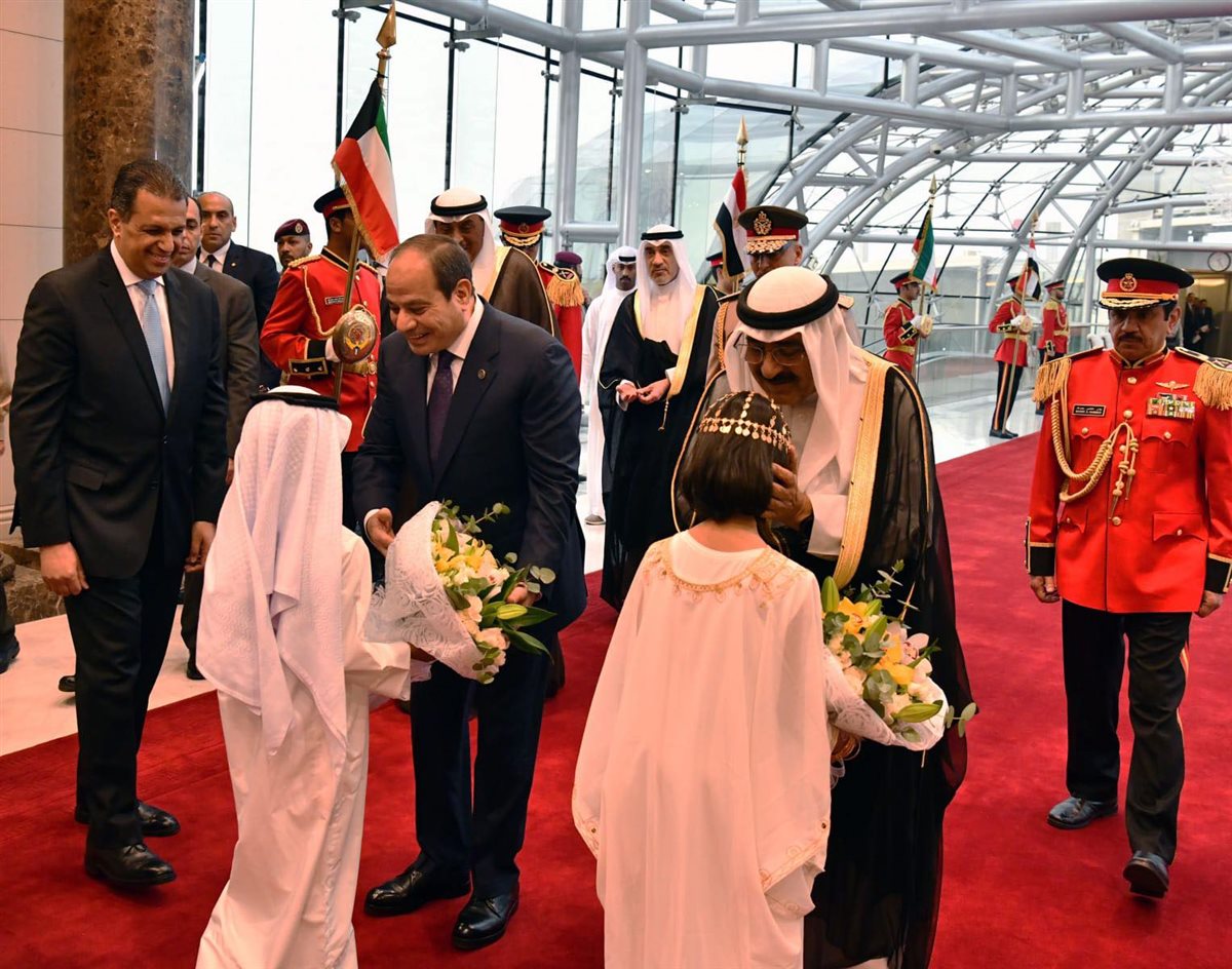 لقطات من زيارة الرئيس لدولة الدولة