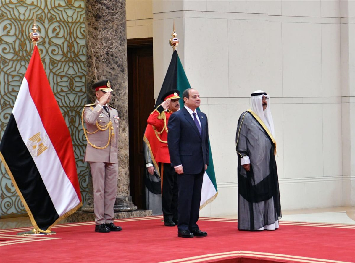 لقطات من زيارة الرئيس لدولة الكويت