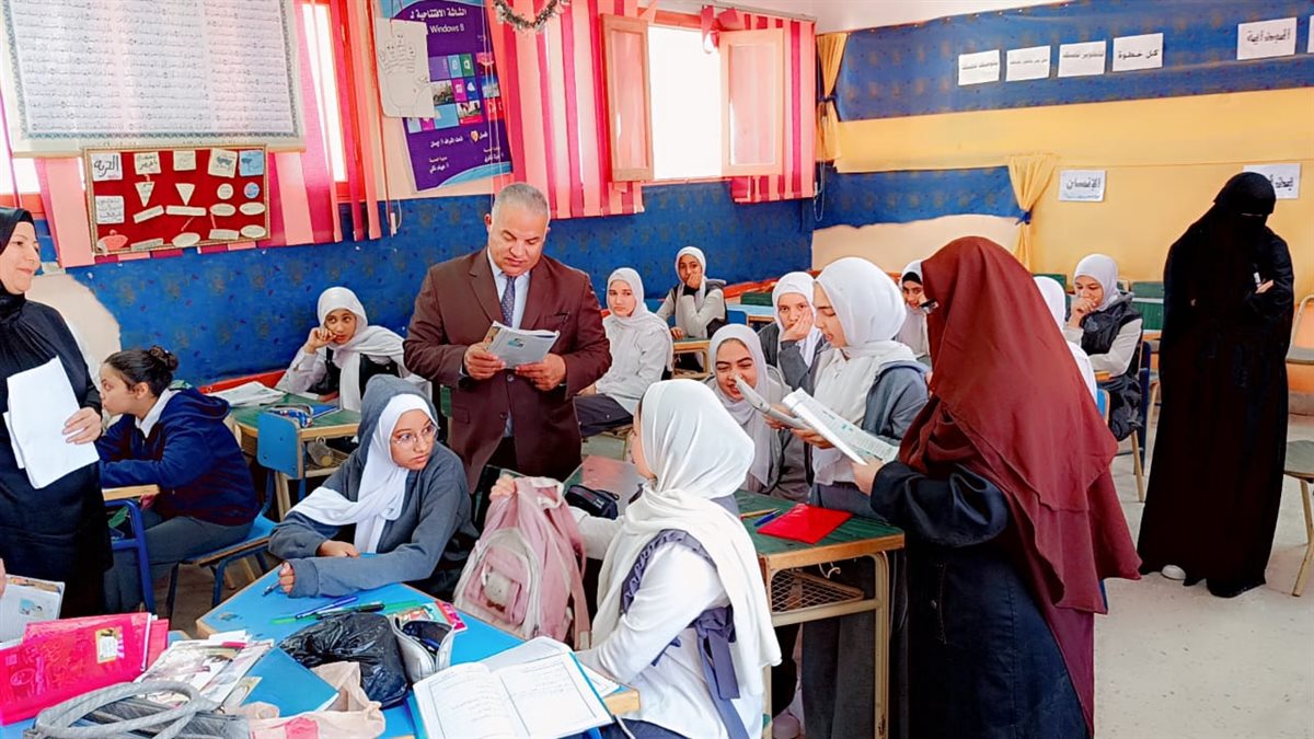 جولة ميدانية لمتابعة انضباط العملية التعليمية بمدارس غرب وشرق الفيوم