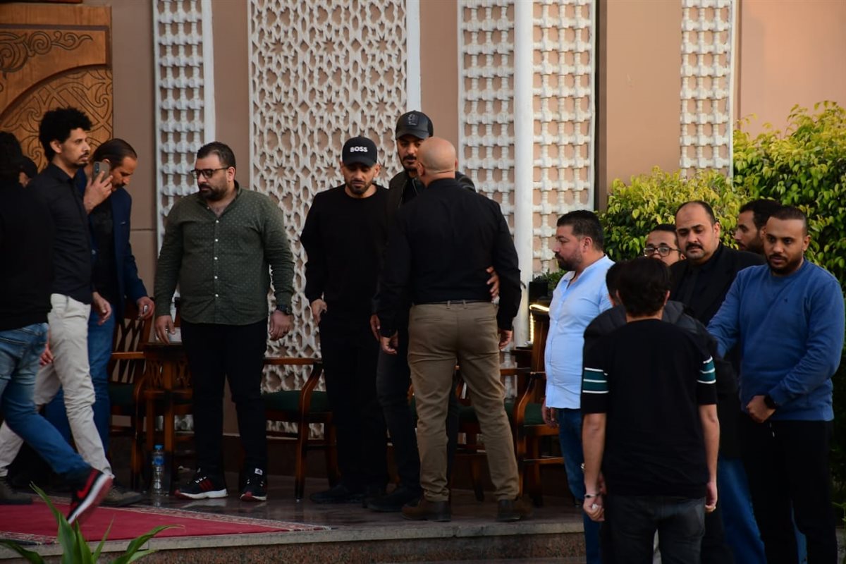 بدء عزاء سليمان عيد و حمدي الميرغني ونجله يستقبلان العزاء&nbsp;
