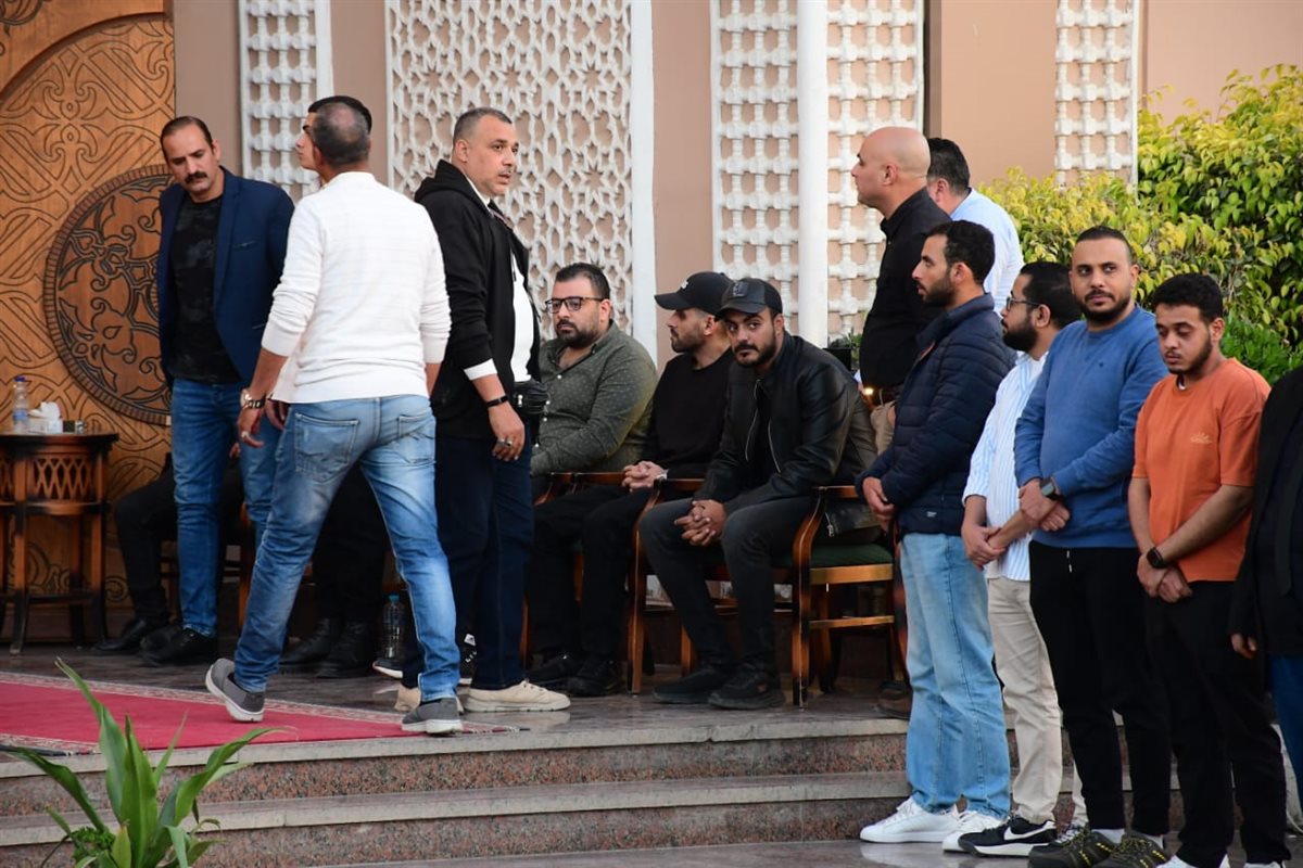 بدء عزاء سليمان عيد و حمدي الميرغني ونجله يستقبلان العزاء&nbsp;