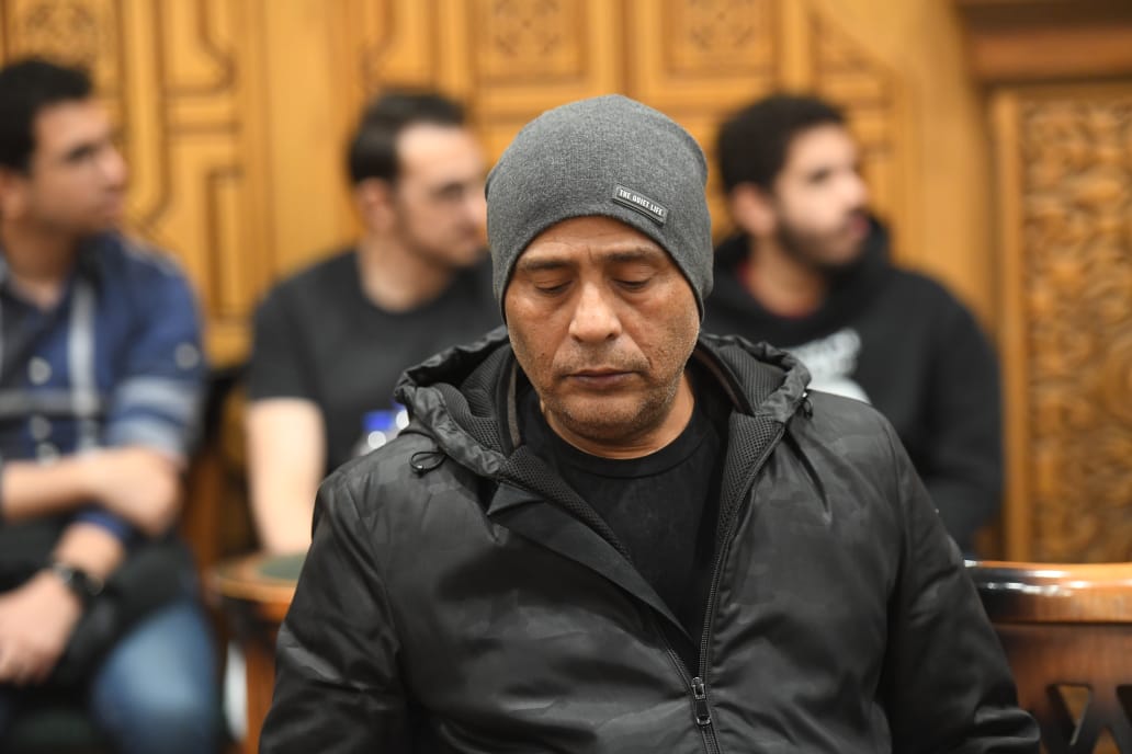 نجوم الفن والغناء والإعلام يؤدون واجب العزاء في الفنان الراحل سليمان عيد