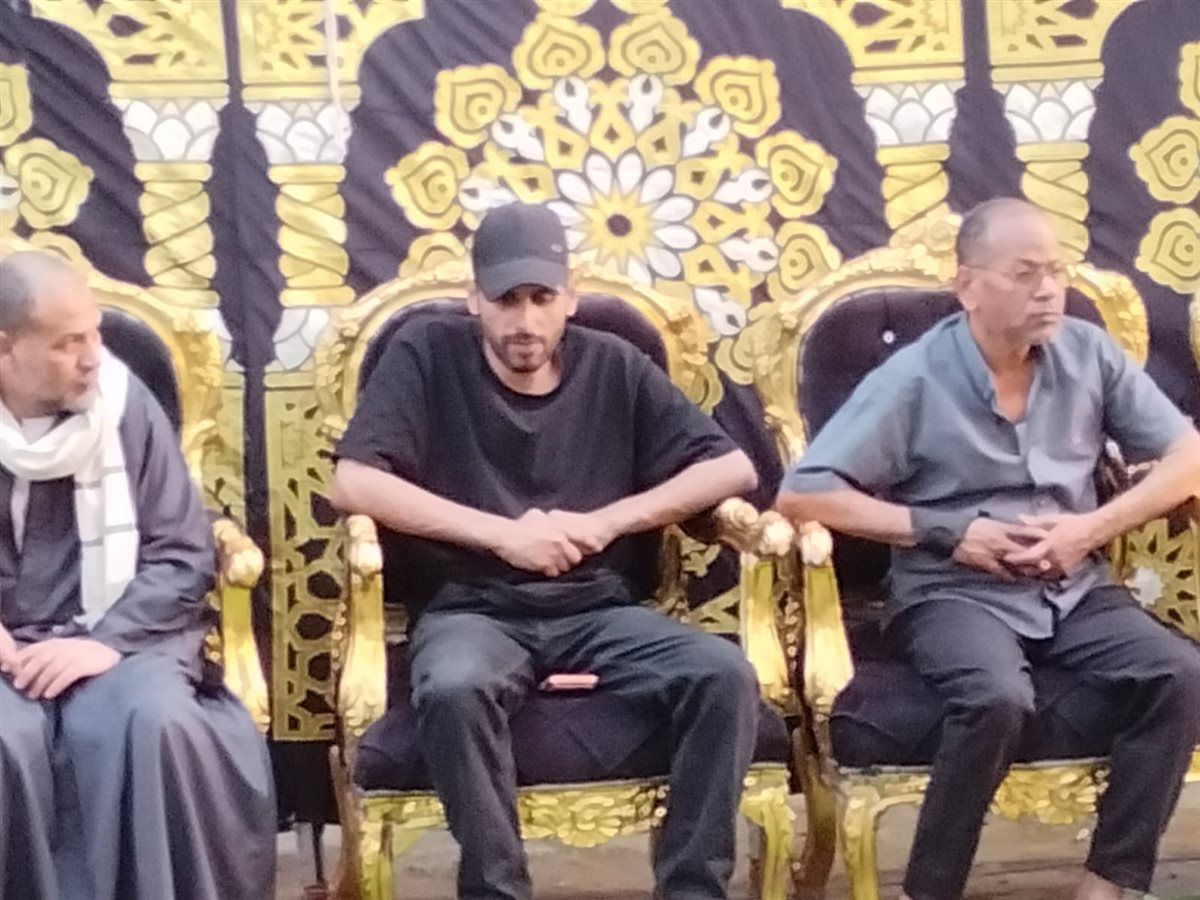 عزاء والد الفنان حمدي الميرغني في السويس