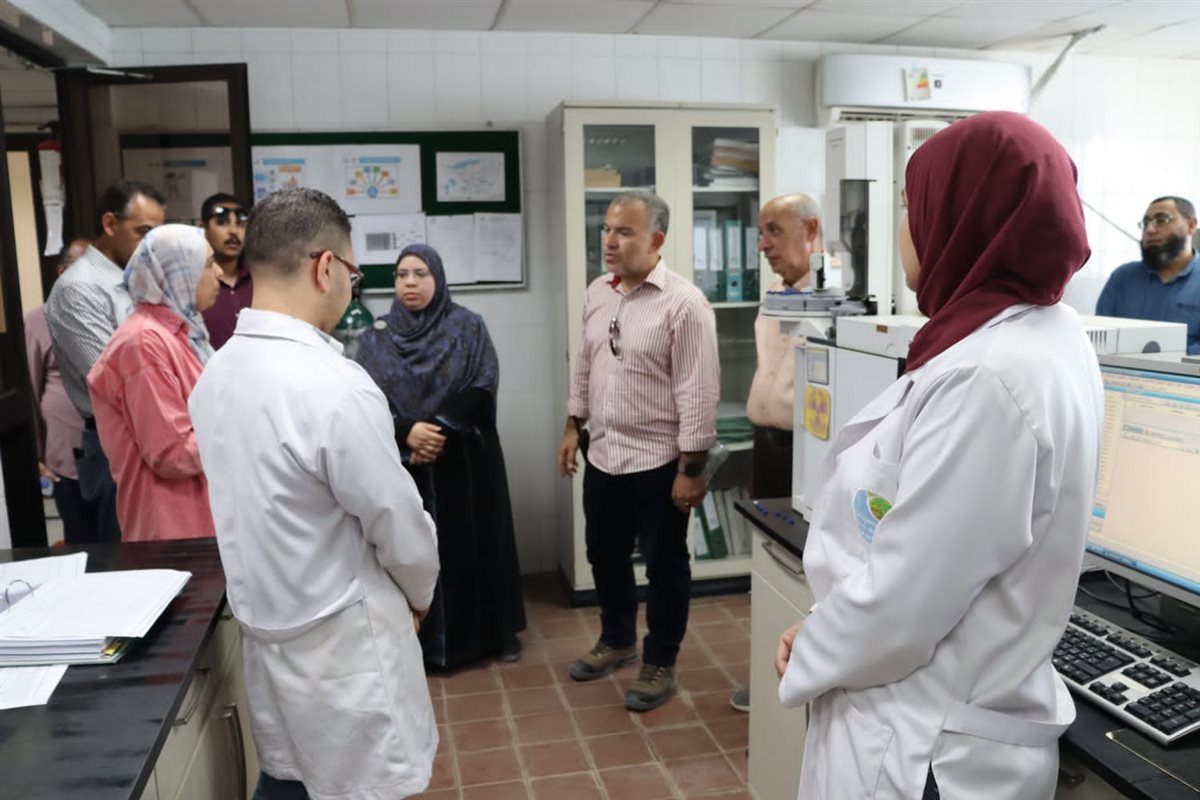 رئيس مياه الفيوم يتفقد قطاع المعامل المركزية ويؤكد: رقابة صارمة لضمان جودة مياه الشرب