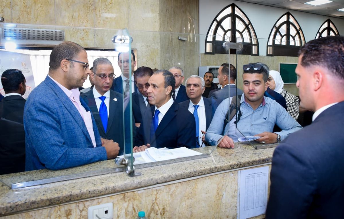 <strong>وزير الخارجية يعيد افتتاح مكتب تصديقات أحمد عرابي بالمهندسين</strong>