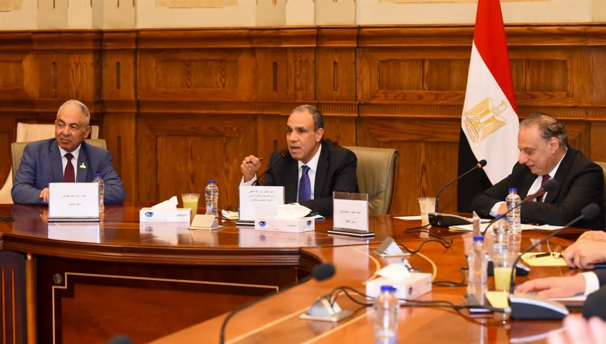 <strong>وزير الخارجية يلتقي مع لجنة العلاقات الخارجية والعربية والأفريقية بمجلس الشيوخ</strong>
