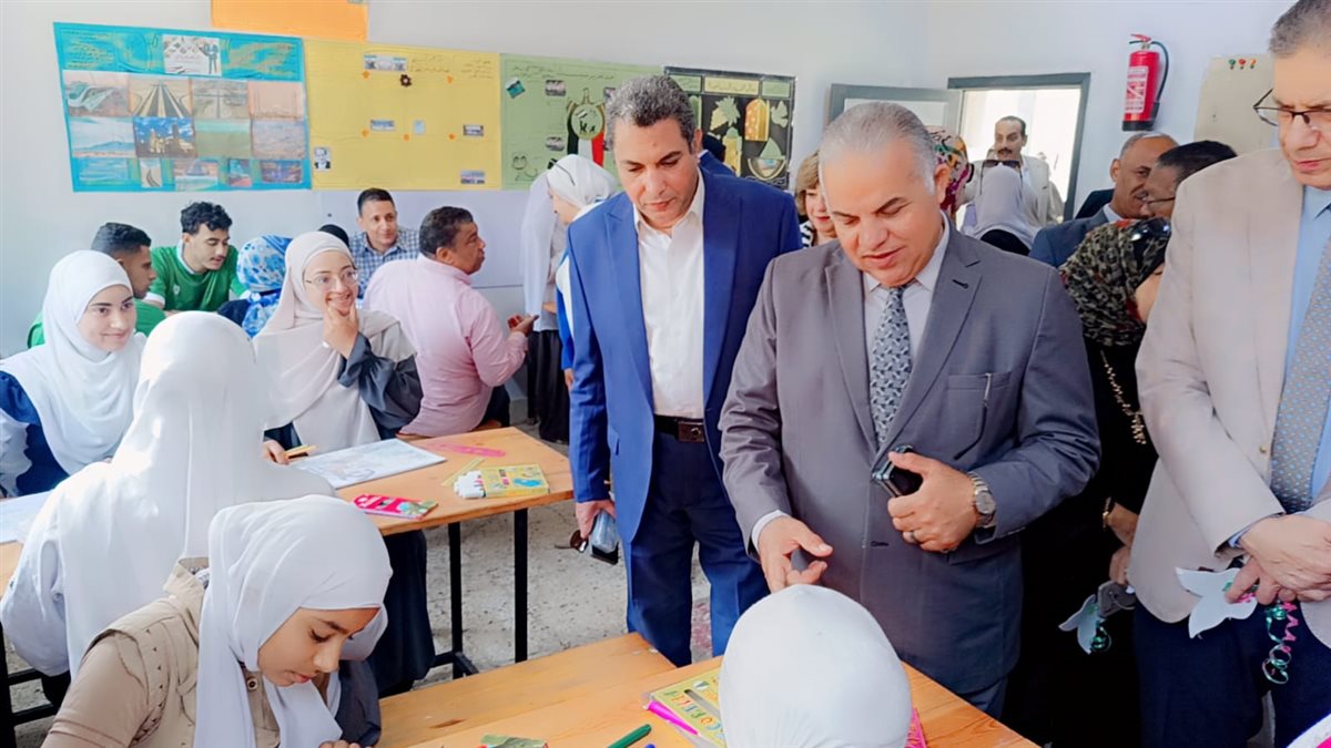 قبيصي يتابع نماذج من الأنشطة لطلاب التربية الخاصة بمدرستي الأمل للصم وضعاف السمع والتربية الفكرية بشرق الفيوم