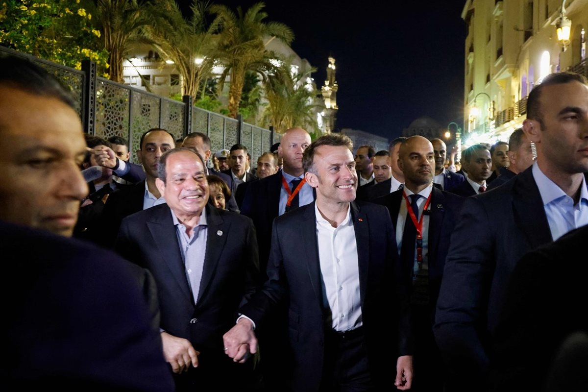 <strong>ماكرون والسيسي</strong>
