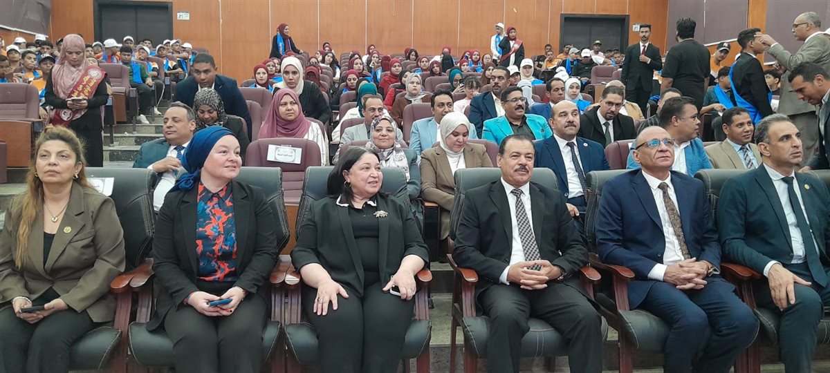 جانب من أعمال اللقاء المفتوح