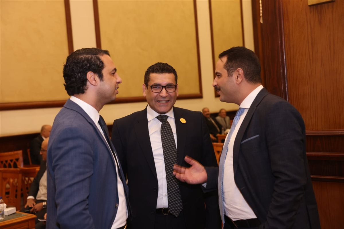 جانب من تقديم واجب العزاء&nbsp;
