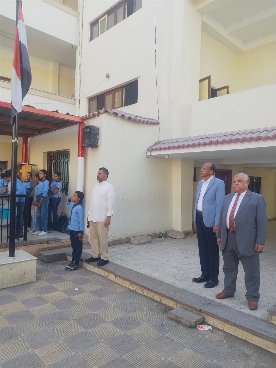 دقيقة حداد من طلاب المدرسة&nbsp;
