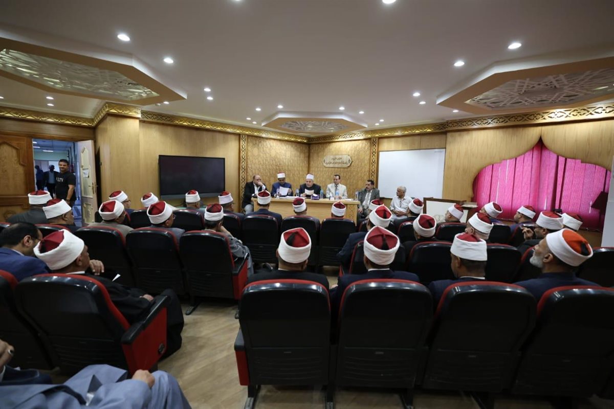 متابعة جاهزية المناطق لانطلاق الامتحانات