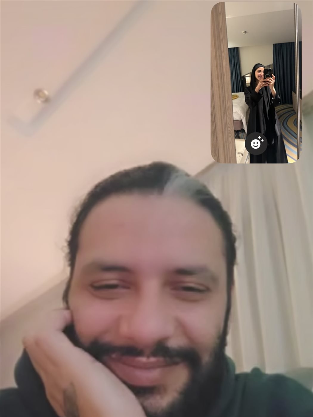 آية سماحة تحتفل بعيد زواجها
