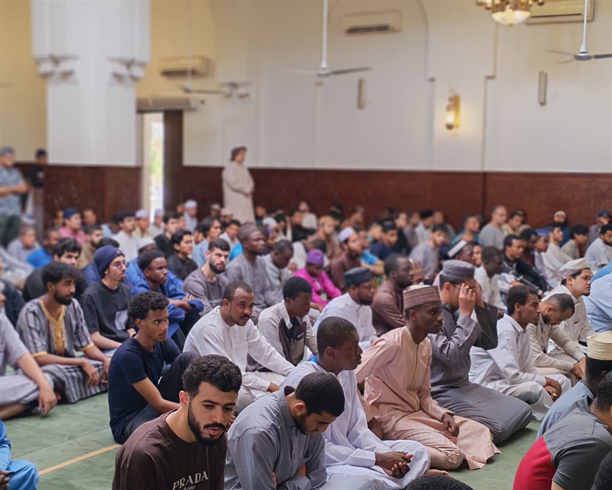 شعائر صلاة الجمعة بمسجد مدينة البعوث