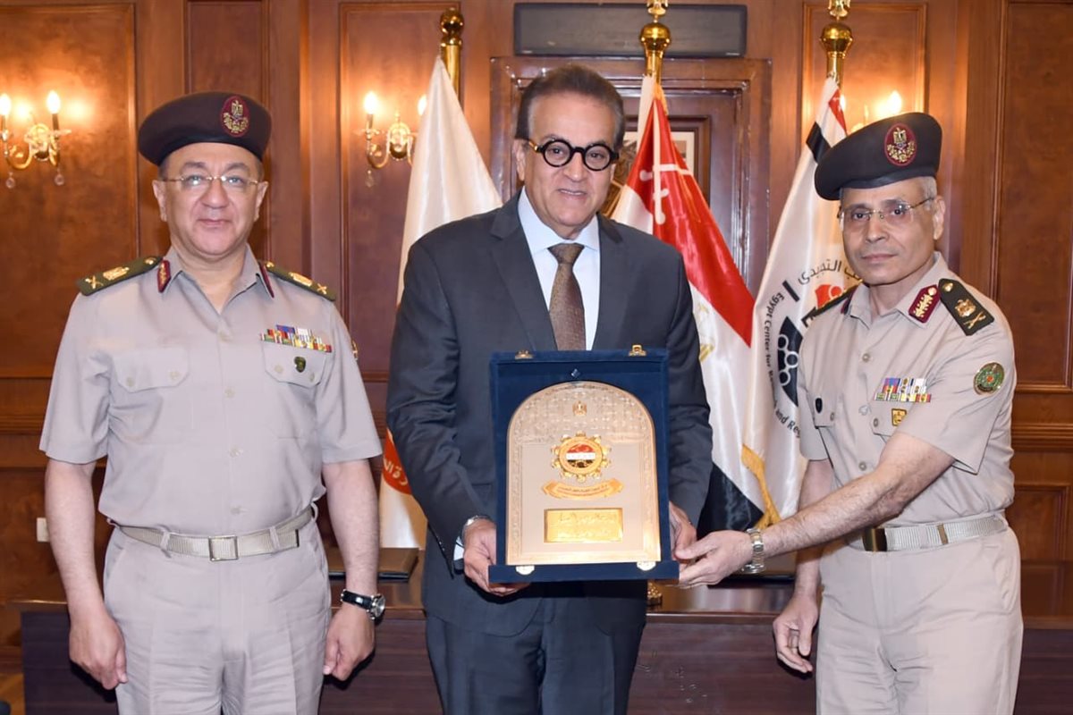 جانب من توقيع البروتوكول&nbsp;