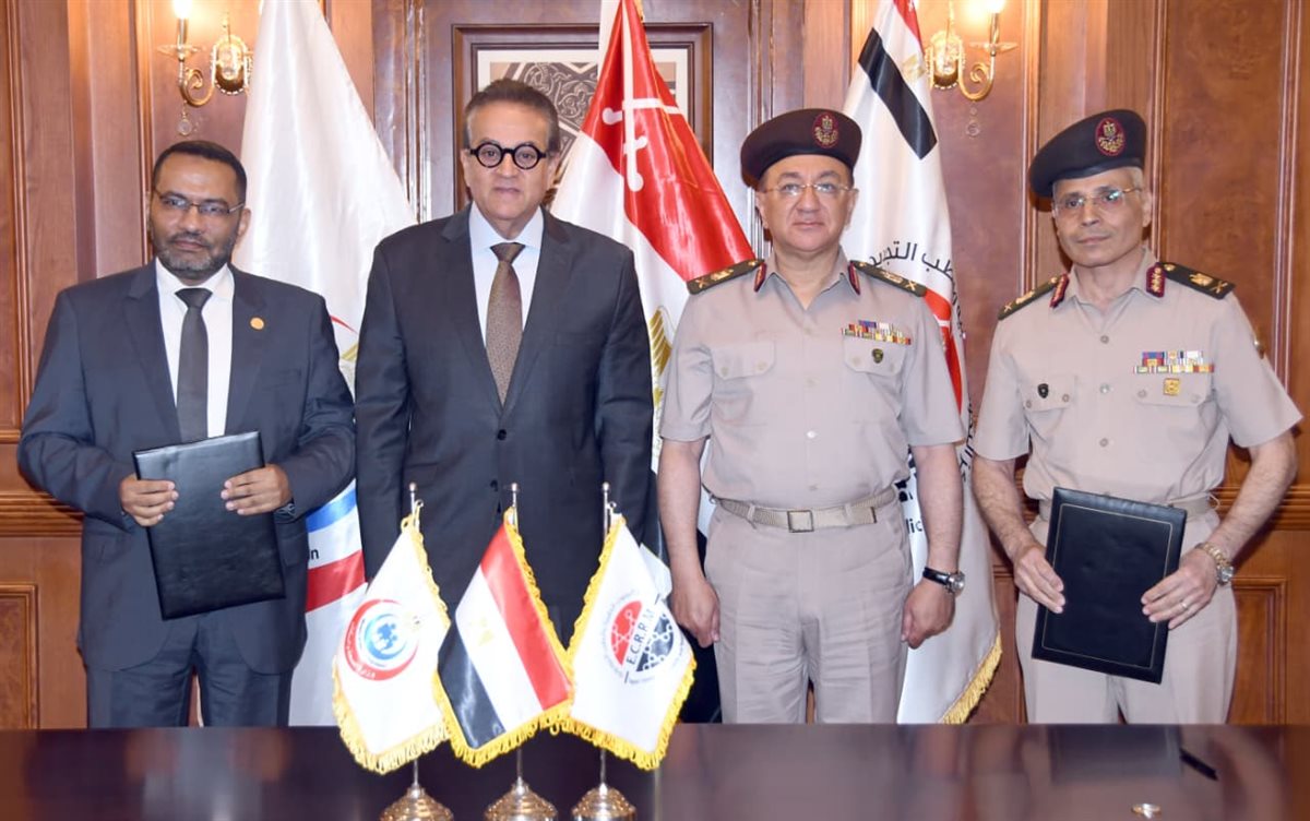 جانب من توقيع البروتوكول&nbsp;