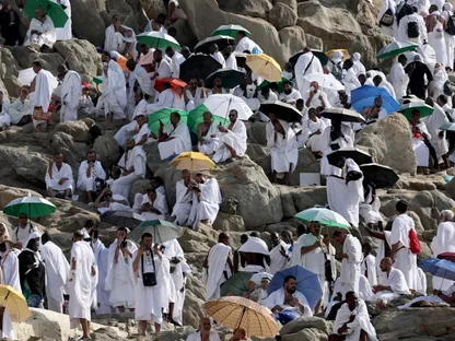 <strong>خطط الطوارئ والخدمات الطبية للحجاج 2026</strong>