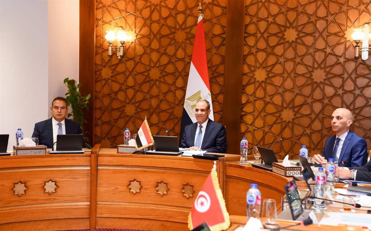 <strong>وزراء خارجية مصر والجزائر وتونس يلتقون المبعوثة الخاصة للسكرتير العام للأمم المتحدة لدى ليبيا</strong>