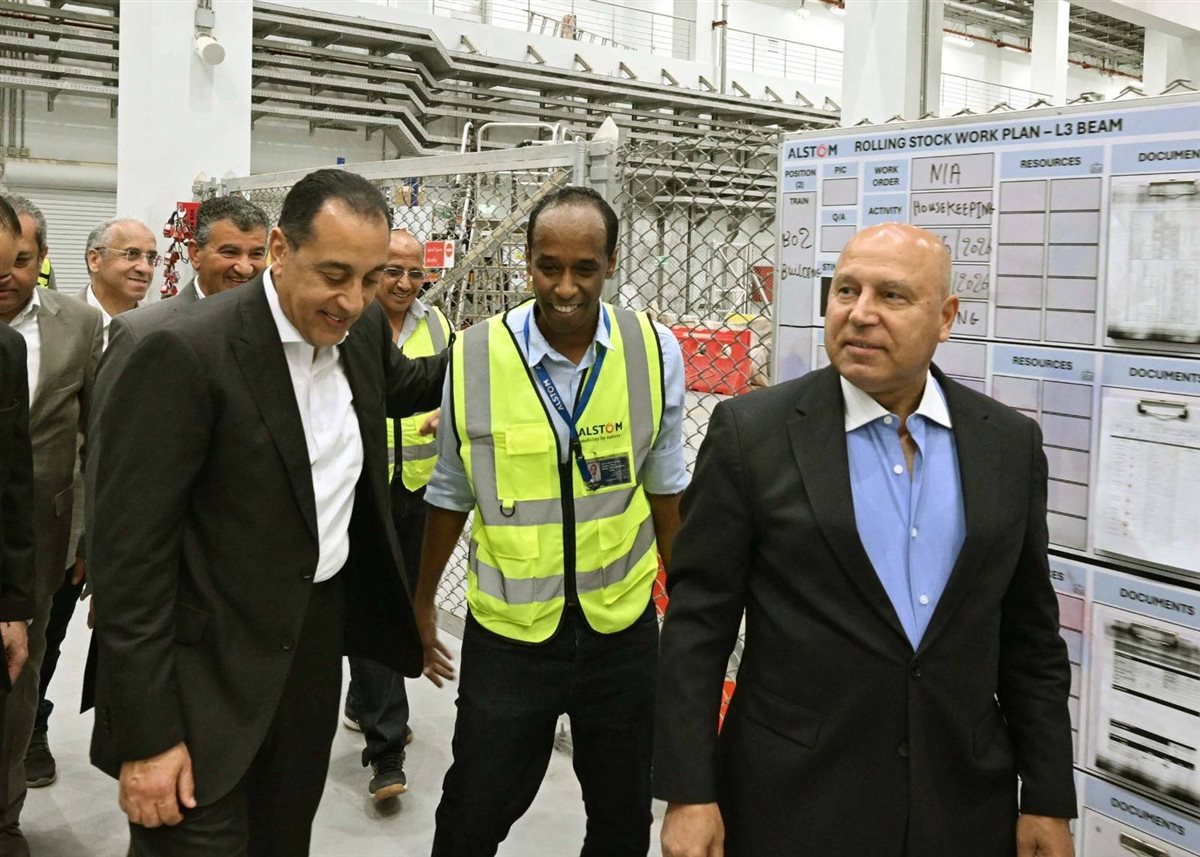 جانب من استقلال رئيس الوزراء للمونوريل