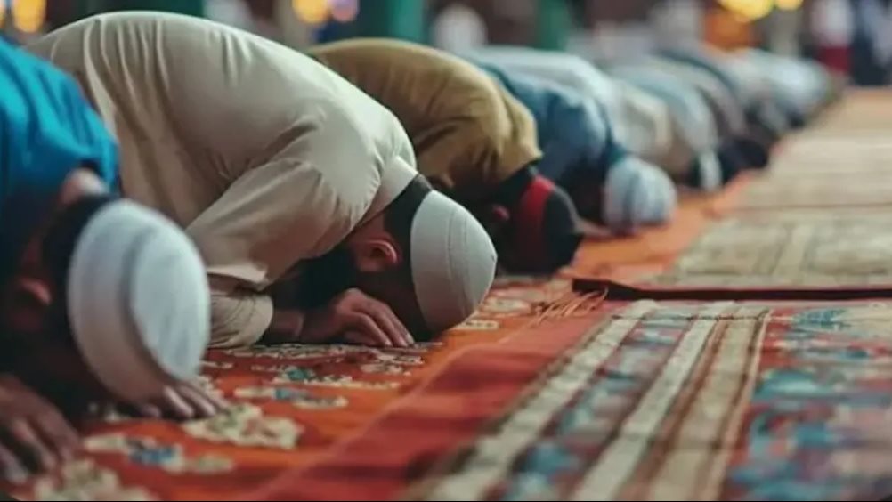 موعد صلاة الجمعة اليوم