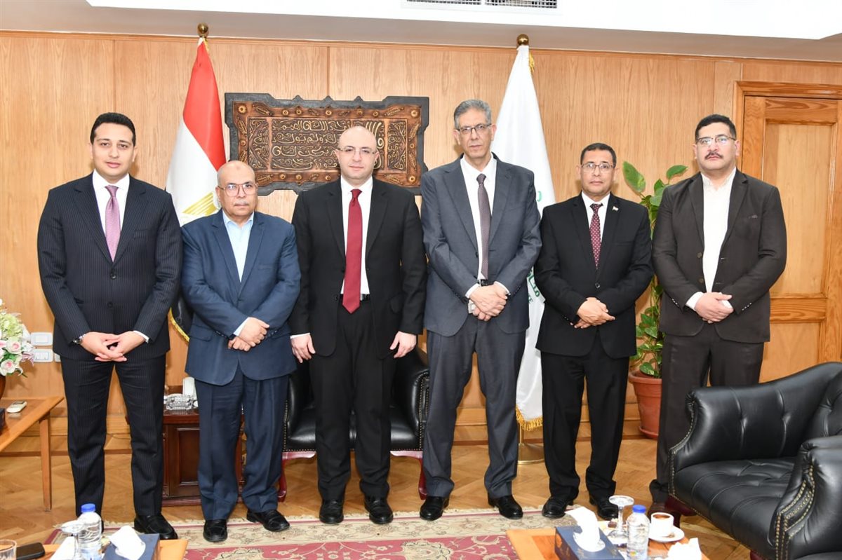 محافظ الفيوم يستقبل المهنئين بعيد الأضحى المبارك