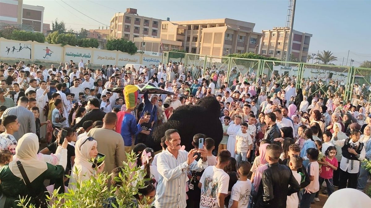 رئيس مركز ومدينة يوسف الصديق يؤدي صلاة عيد الأضحى بساحة الشواشنة ويشارك الأهالي فرحة العيد