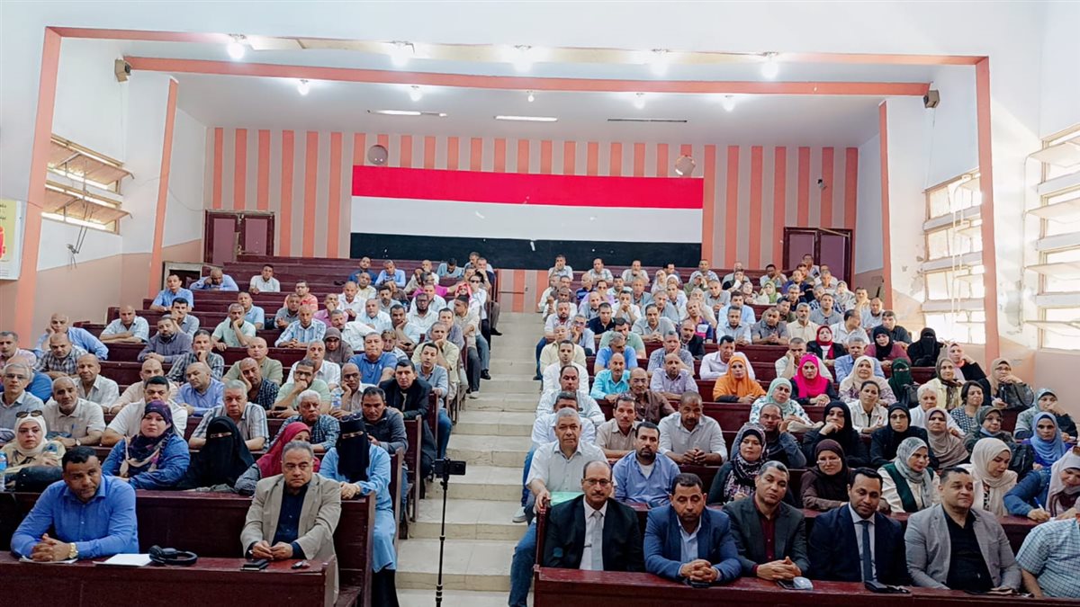 فريق لمتابعة أمتحانات الشهادة الأعدادية بالفيوم.. ولا تهاون مع حالات الغش