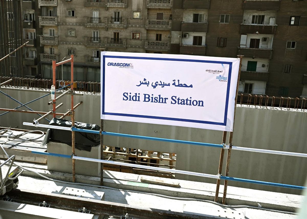 جانب من جولة رئيس الوزراء