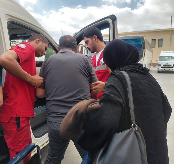 جانب من استقبال المصابين الفلسطينيين