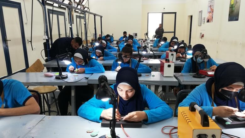 بدائل الثانوية العامة 2026 بعد الإعدادية.. مدارس الذهب والمجوهرات