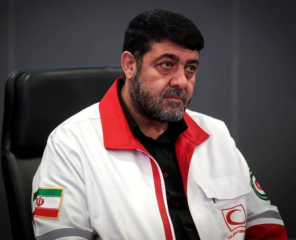 <strong>رئيس جمعية الهلال الأحمر الإيراني بير حسين كوليفاند</strong>