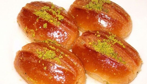 طريقة عمل رموش الست زي المحلات
