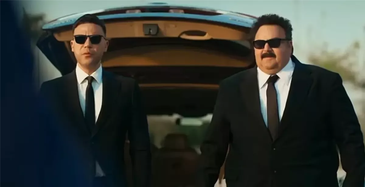 فيلم صقر وكناريا