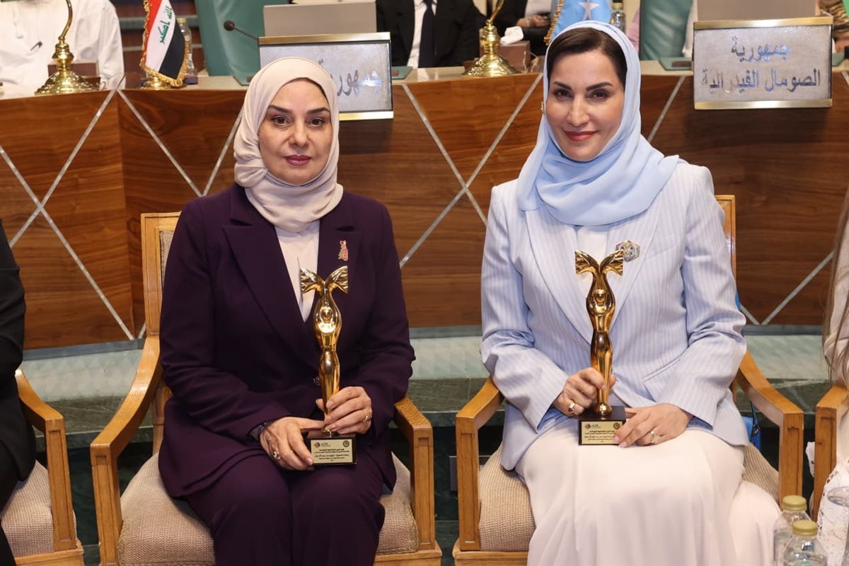 تكريم السفيرة فوزية
