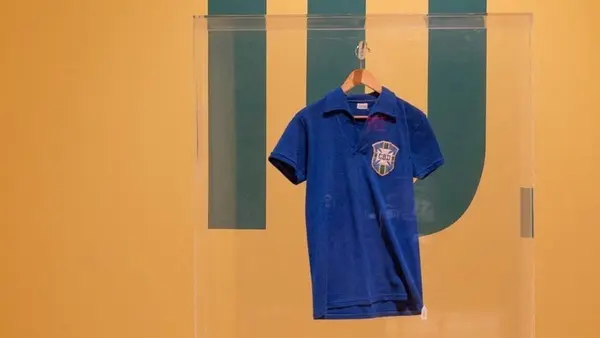 <strong>قميص بيليه في نهائي كأس العالم 1958</strong>