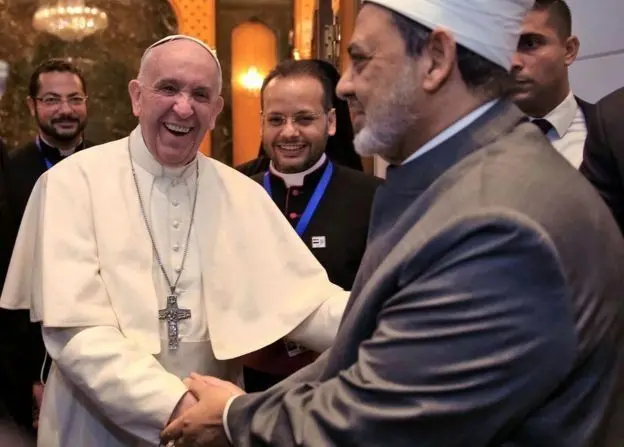 جانب من لقاء شيخ الازهر أحمد الطيب و البابا فرانسيس