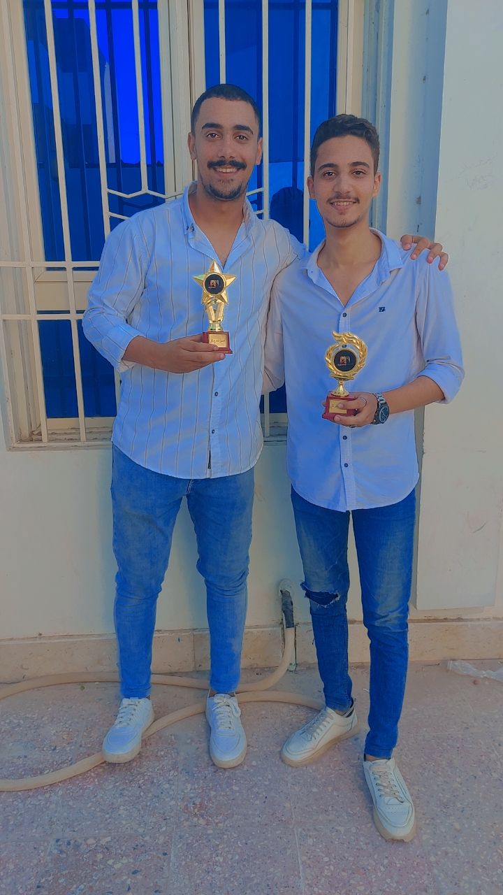 عابد يتحدى البطالة فى كفرالشيخ .. ويحول دولاب بيتهم لمشروع