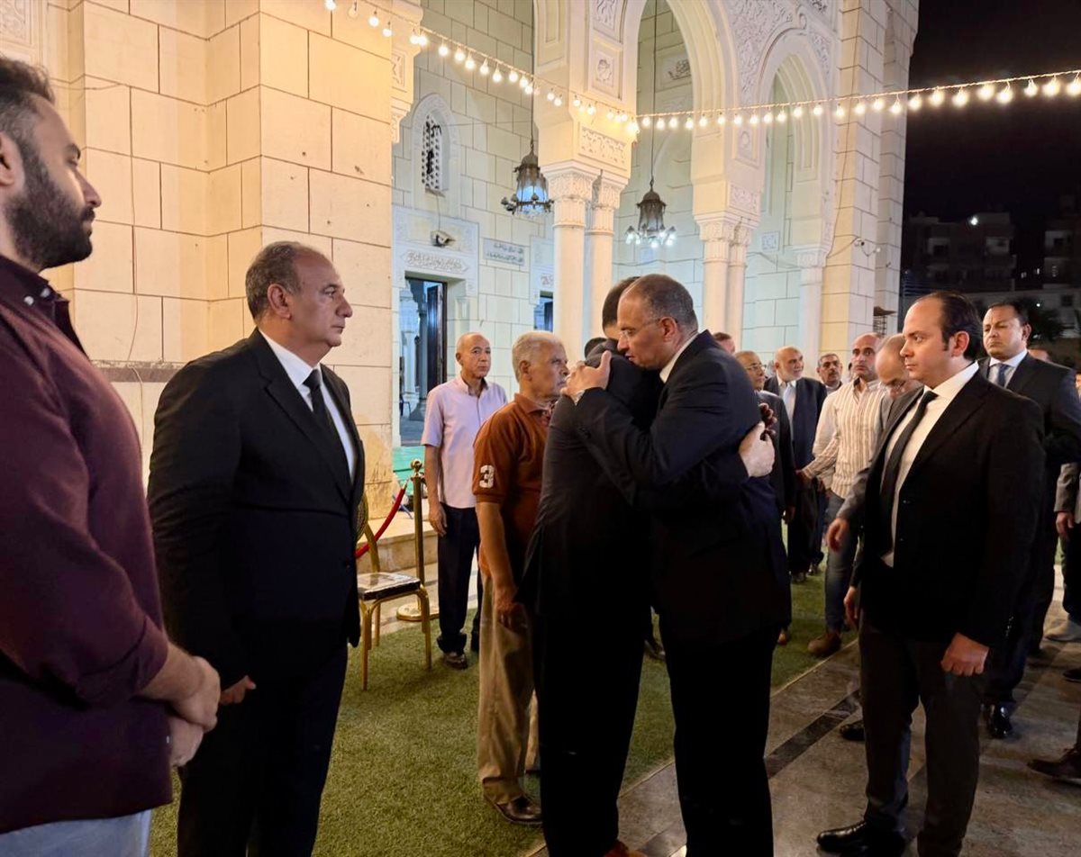 مديرأمن الفيوم يقدم التعازى لأسرة الرائد زياد عبدالحليم بعد وفاته إثرحادث مرور