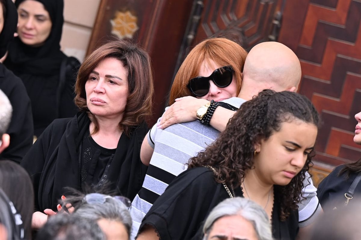 نجوم الفن والإعلام يودعون وليد مصطفي&nbsp;