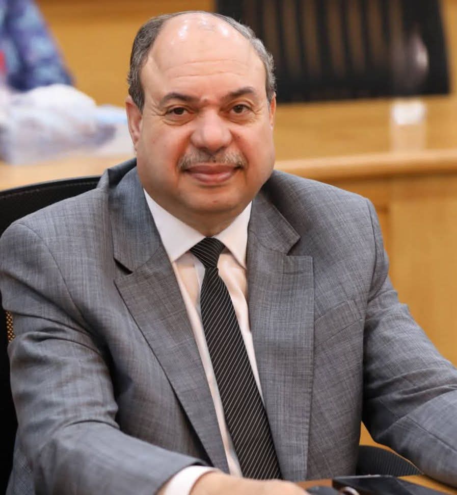 عميد كلية التربية بنين