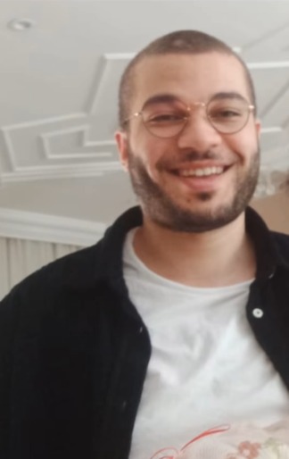 أيمن أبن شقيقة أحمد مكي&nbsp;