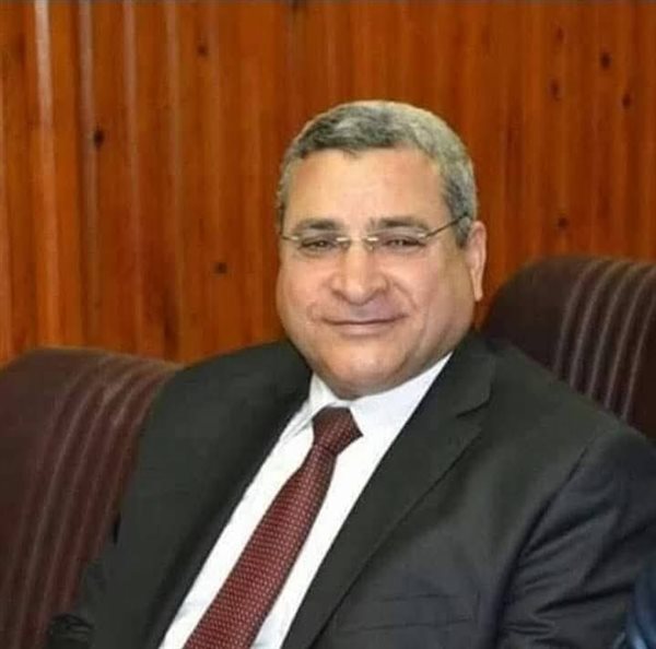 دكتور أحمد زارع