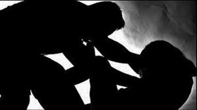 طلبت الطلاق فطعنها في رقبتها... تفاصيل جريمة في حدائق القبة