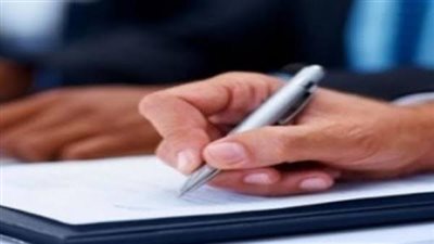 موظف بالمعاش يحرر محضر ضد اعلامى شهير يتهمه بمنعه من دخول منزله